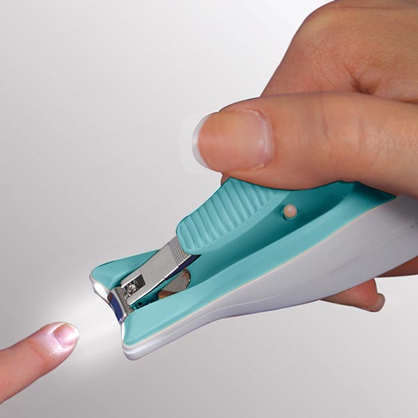 Cortauñas con luz para bebé Safety