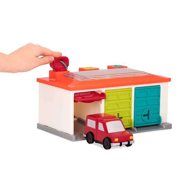 Garage infantil con 3 vehículos