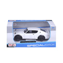 Vehículo 1:24 1973 nissan skyline