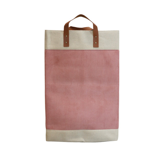 Canasta para ropa rosa