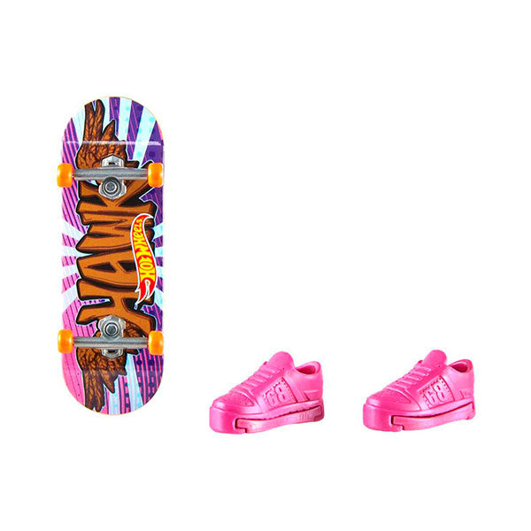 Hot Wheels patineta con tenis de skate