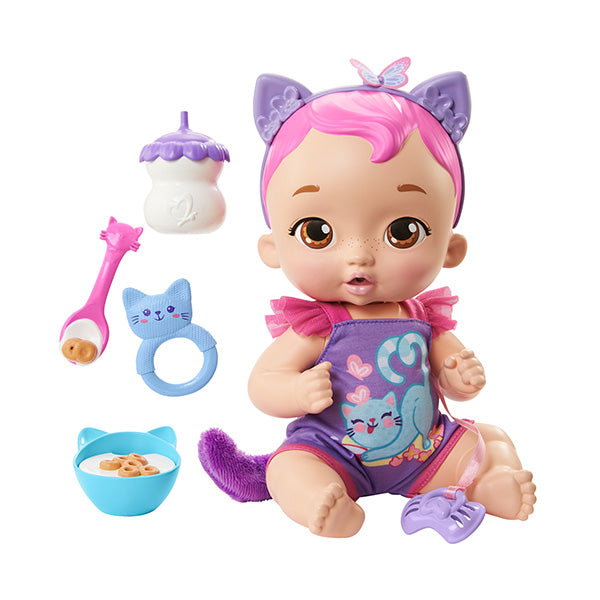 Muñeca gatito bebé del jardin