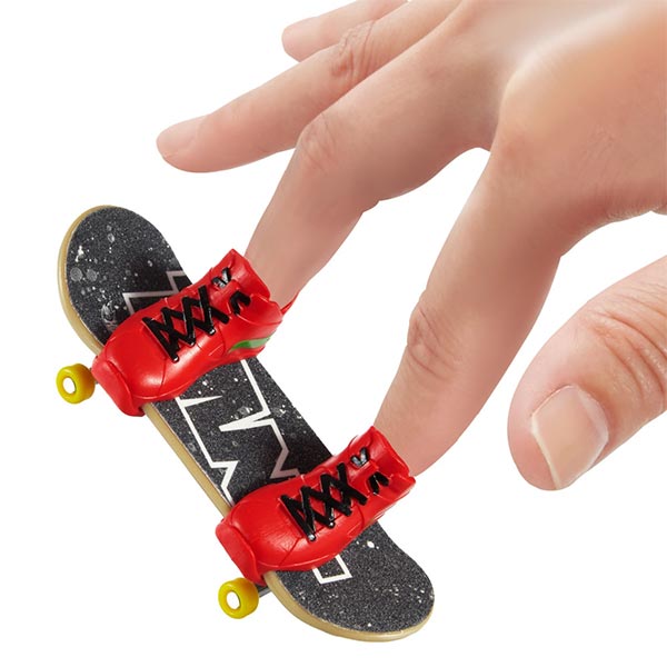 Hot Wheels patineta skate perosnajes