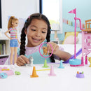 Barbie Stacie con parque de juegos para mascotas