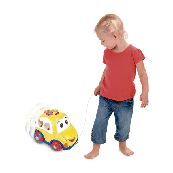 Coche con figuras encajables
