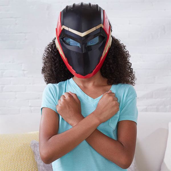 Marvel máscara Ironheart con efectos