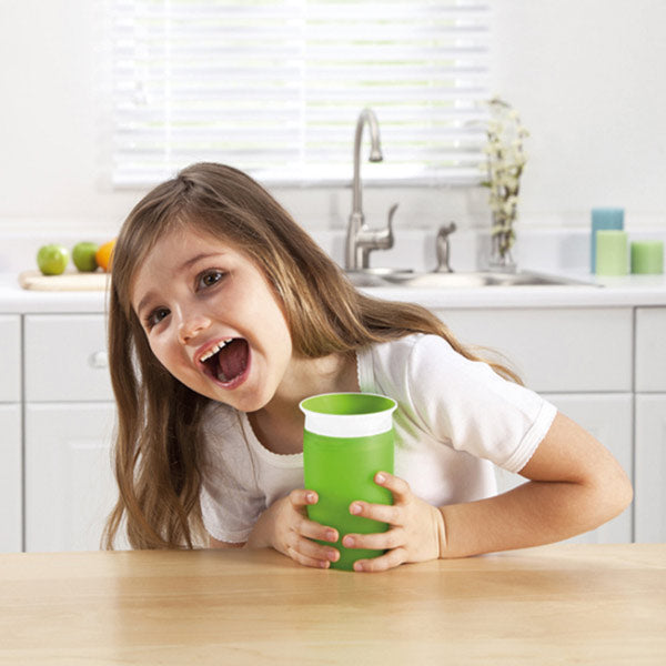 Munchkin vaso Miracle 360 10oz con asas verde