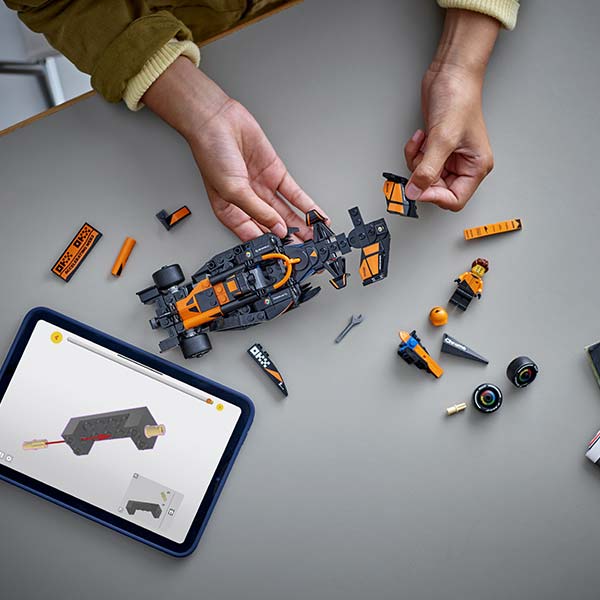 77251 Coche de carreras McLaren F1® Team MCL38 (269 piezas)