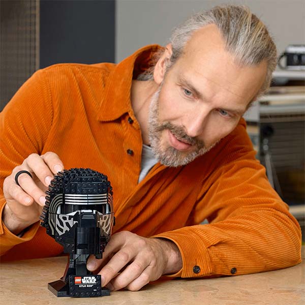 75415 Casco de Kylo Ren™ (529 piezas)