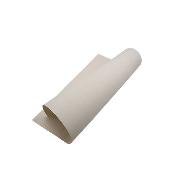 Cartulina satinada blanca en pliego de 23 x 25"