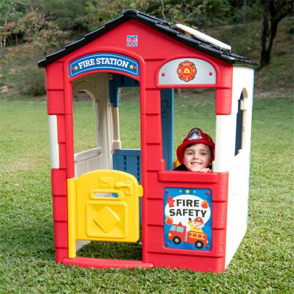 Casa de juegos 4 en 1