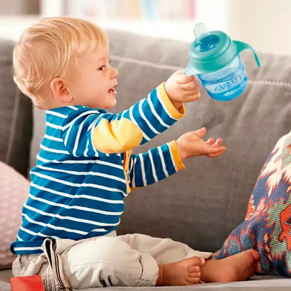 Beberito boquilla suave con asas 7oz